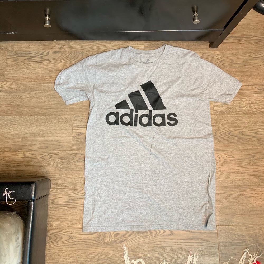 grey adidas shirt